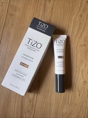 PM Restore Retinol Night Treatment -